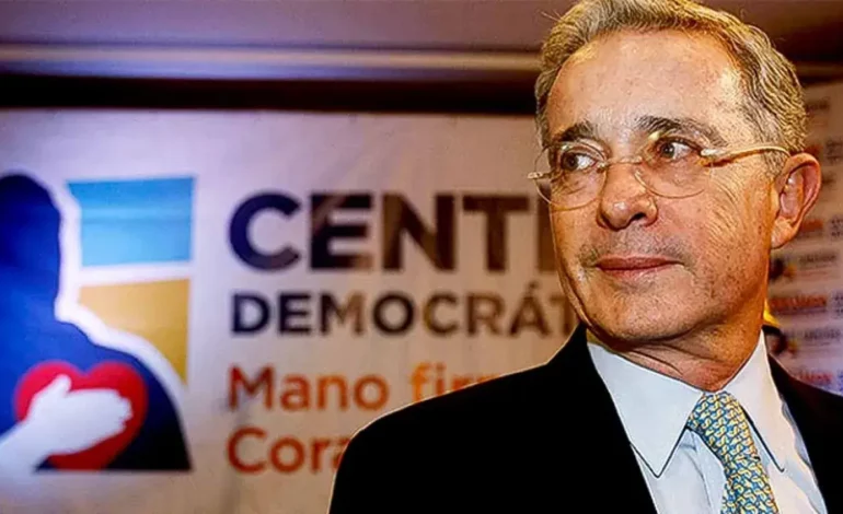 ¿Se lanza Alvaro Uribe a la Gobernación de Antioquia?