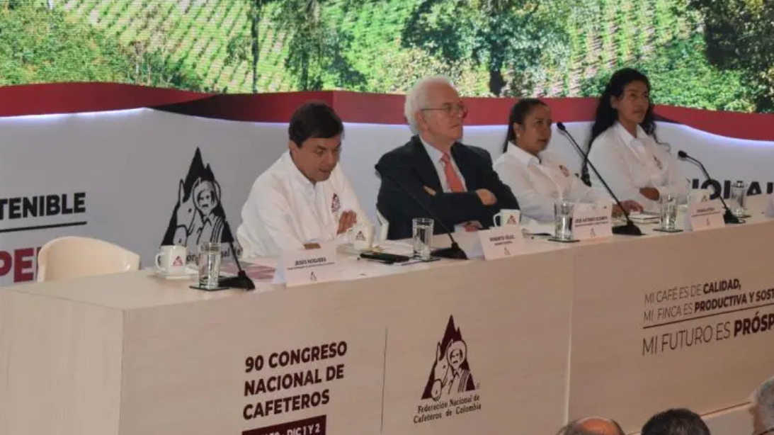 MINISTRO OCAMPO INCONFORME CON ELECCIÓN DEL GERENTE DE LA FEDERACIÓN NACIONAL DE CAFETEROS