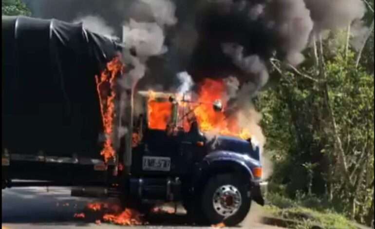 ¿Dónde quedaron las caravanas? Seis vehículos fueron quemados en la vía a la Costa Atlántica