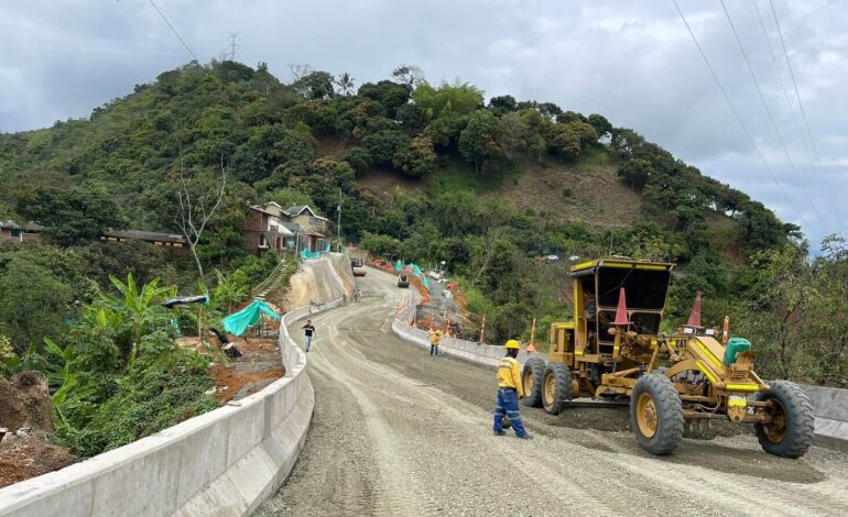 La carretera Santa Bárbara – La Pintada sector La Quiebra estará lista para el 30 de Julio