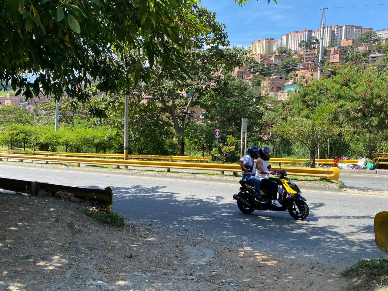 Lo mataron y le dejaron un cartel en el que le decían «los niños no se tocan»