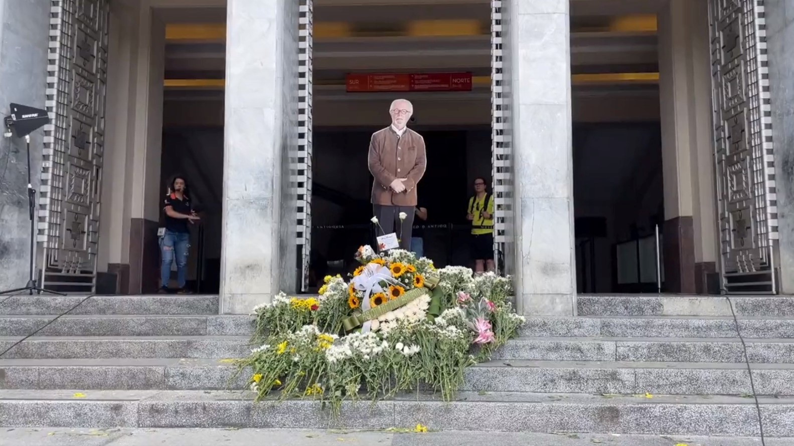 Medellín rinde tributo al maestro Botero