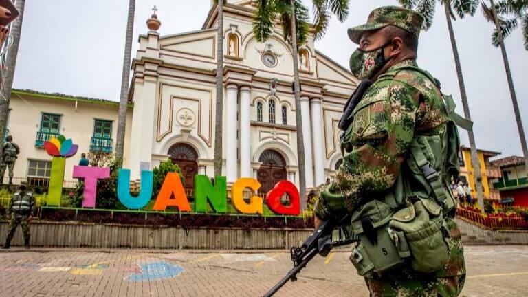 Combates entre el Ejército y el Clan del Golfo en Ituango ponen en riesgo la seguridad electoral