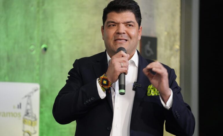 Juan Diego Gómez negó cualquier alianza y aseguró que va hasta el final de las elecciones