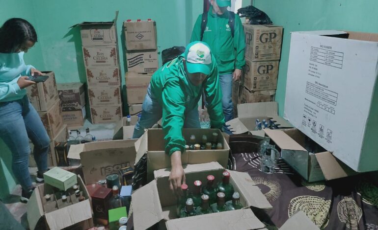 ¡Pilas con lo que se toma!: incautaron más de 19.000 insumos para fabricar trago malo