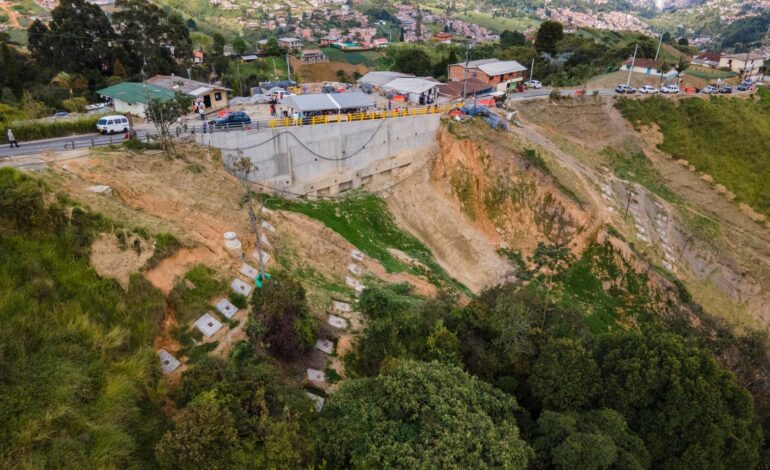 Los habitantes de El Patio volverán a tener vía gracias a los trabajos de la Alcaldía de Medellín