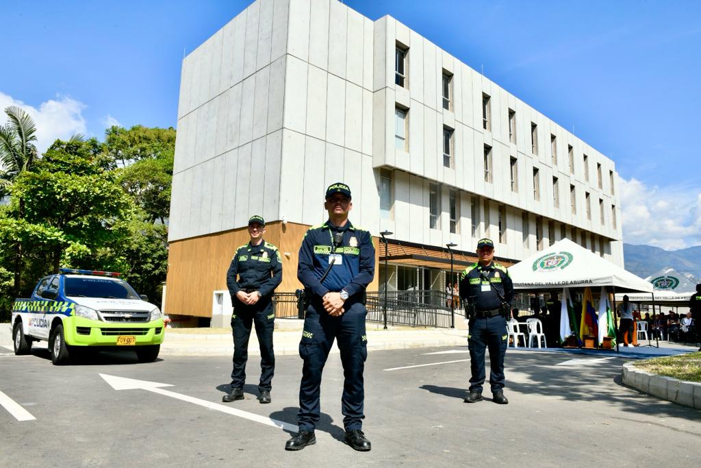 Aranjuez y Guayabal cuentan con nuevas estaciones de Policía para garantizar la seguridad