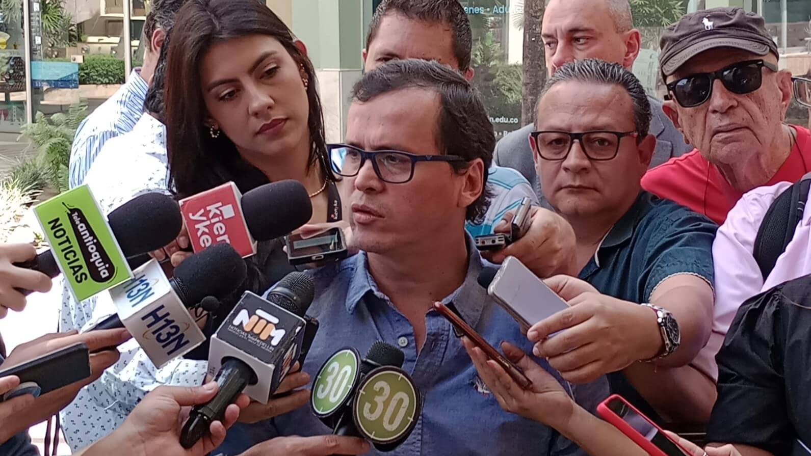 «Hueco fiscal de Medellín ya llega a 2,8 billones» Comité empalme Fico