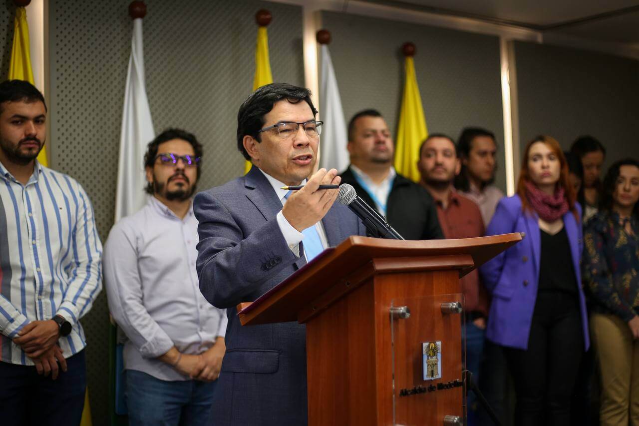 Alcalde encargado de Medellín exige retractación a Federico Gutiérrez