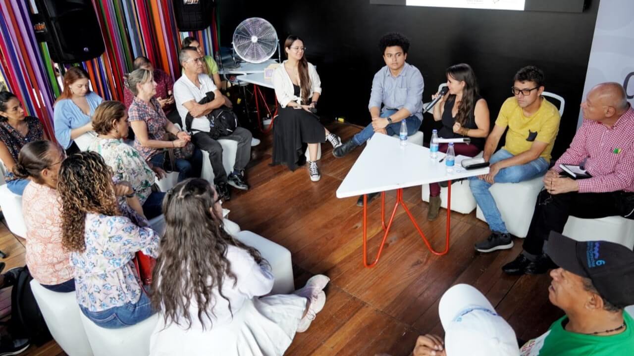 Con Éxito terminó el semillero de lectura sobre el Informe de la Comisión de la Verdad