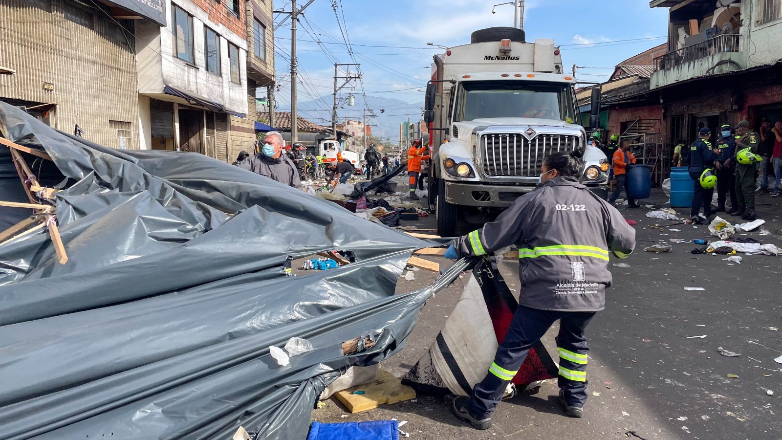 Gran operativo contra los habitantes de calle del Bronx dejó 19 cambuches desmontados