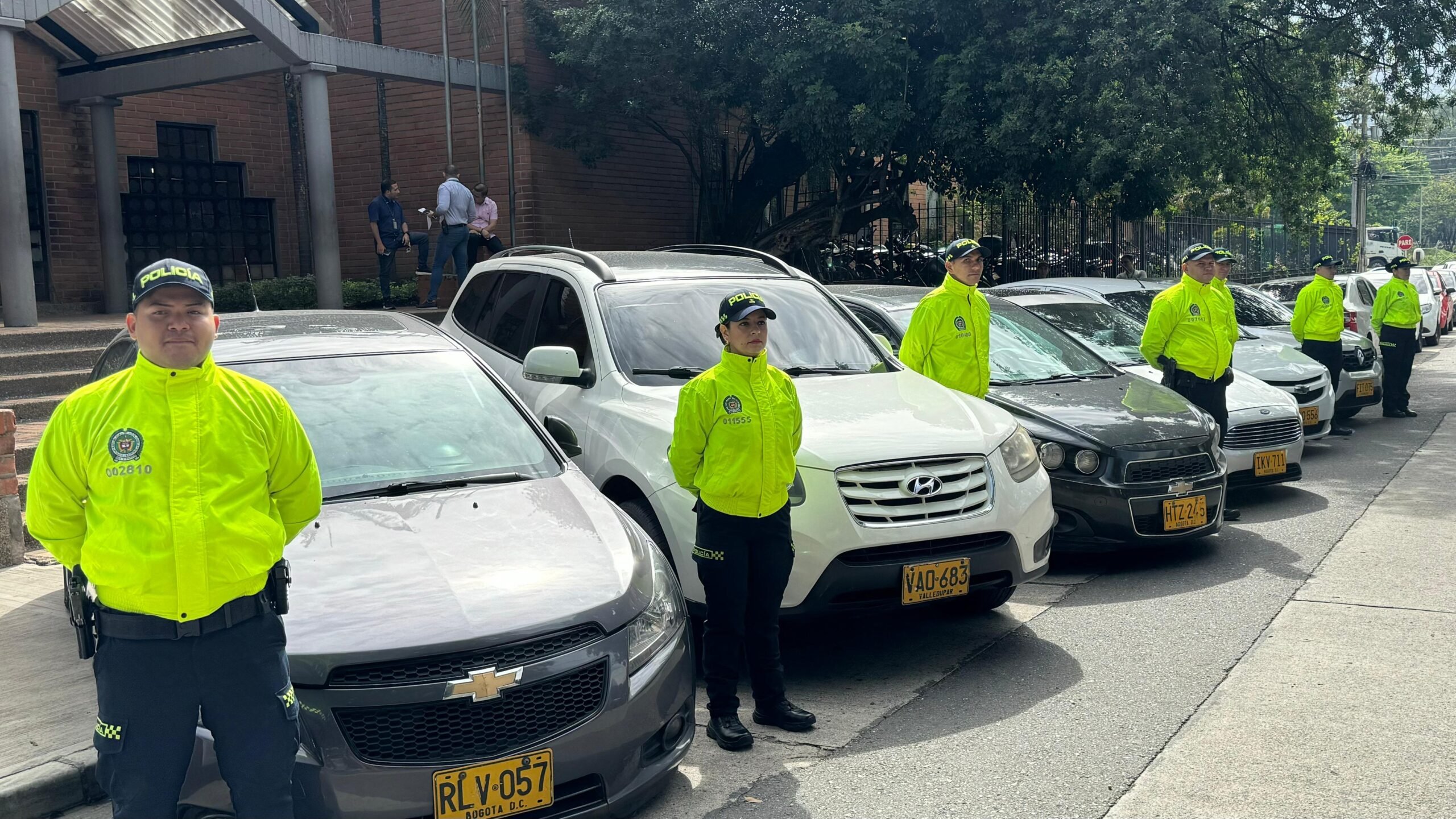 Encontraron en Medellín 10 de los carros robados en la gran estafa de concesionario en Bogotá