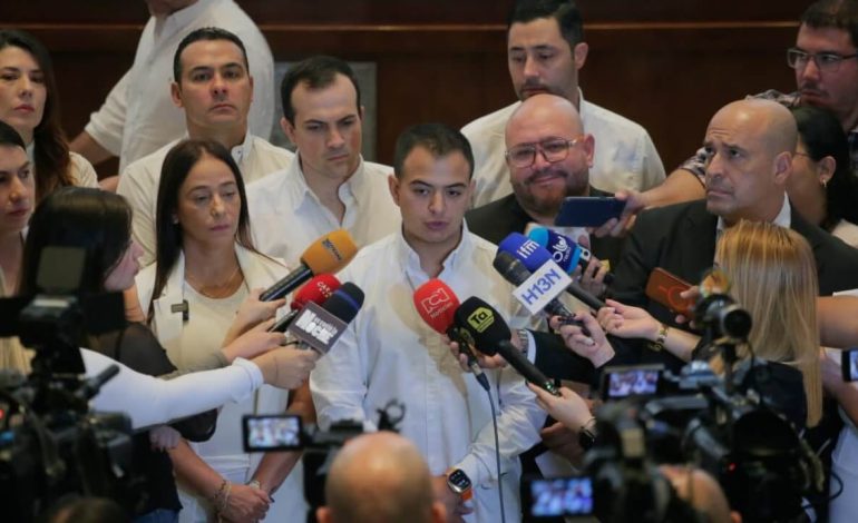 Revelan plan para asesinar al alcalde de Medellín y líderes políticos