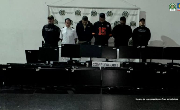 Golpe a red de trading vinculada con estafas y secuestro en Medellín: cuatro capturados