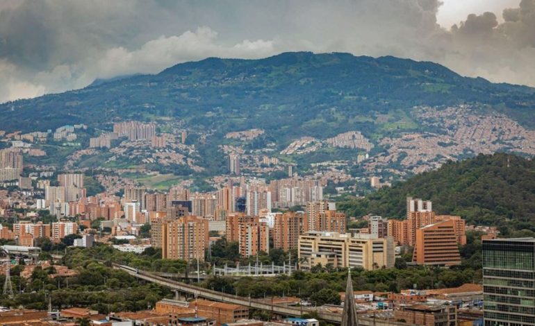 Envigado y el Valle de Aburrá avanzan con la Encuesta de Calidad de Vida 2025