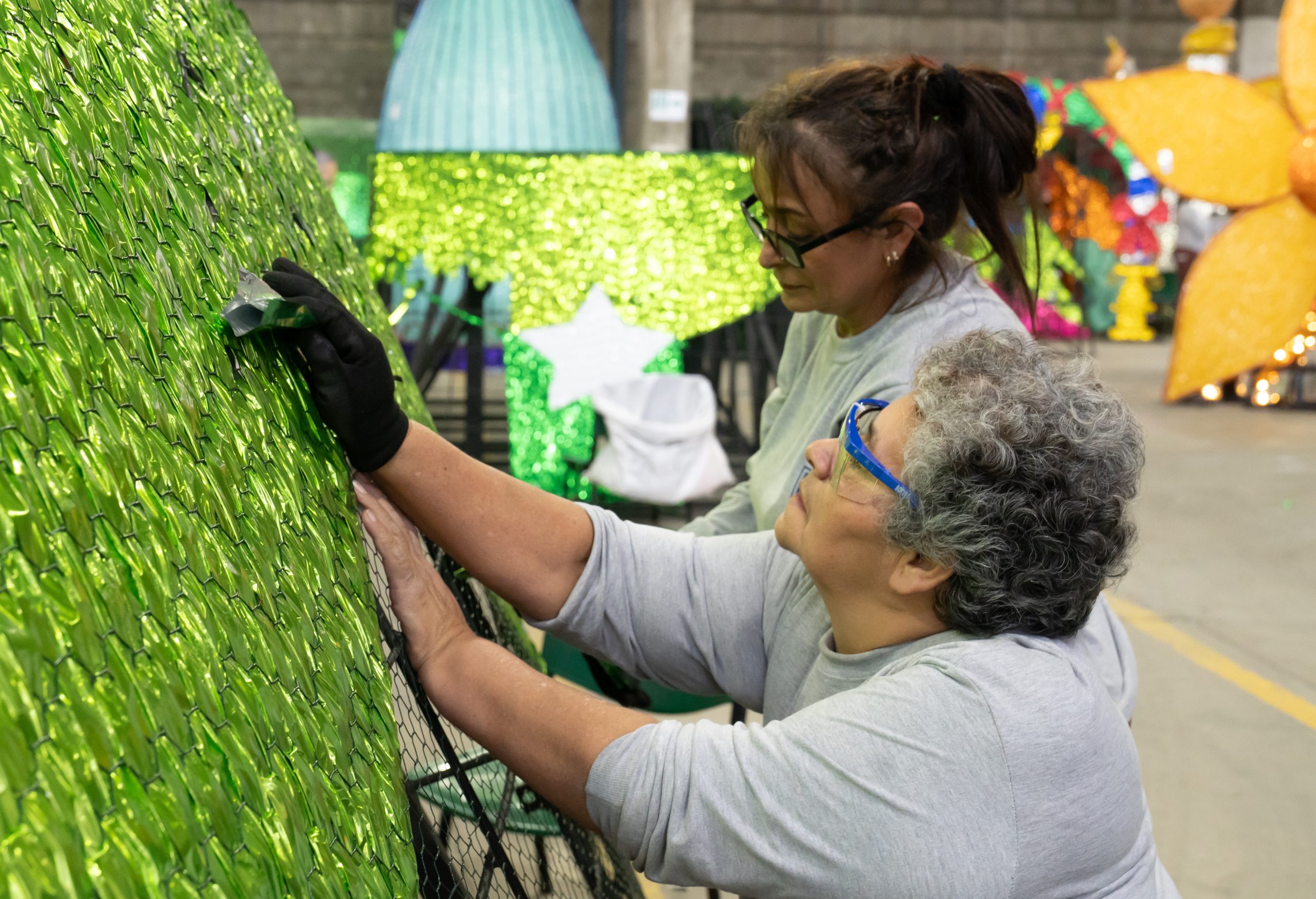 Caravana de la luz de EPM encenderá los Alumbrados 2025 en 15 municipios de Antioquia