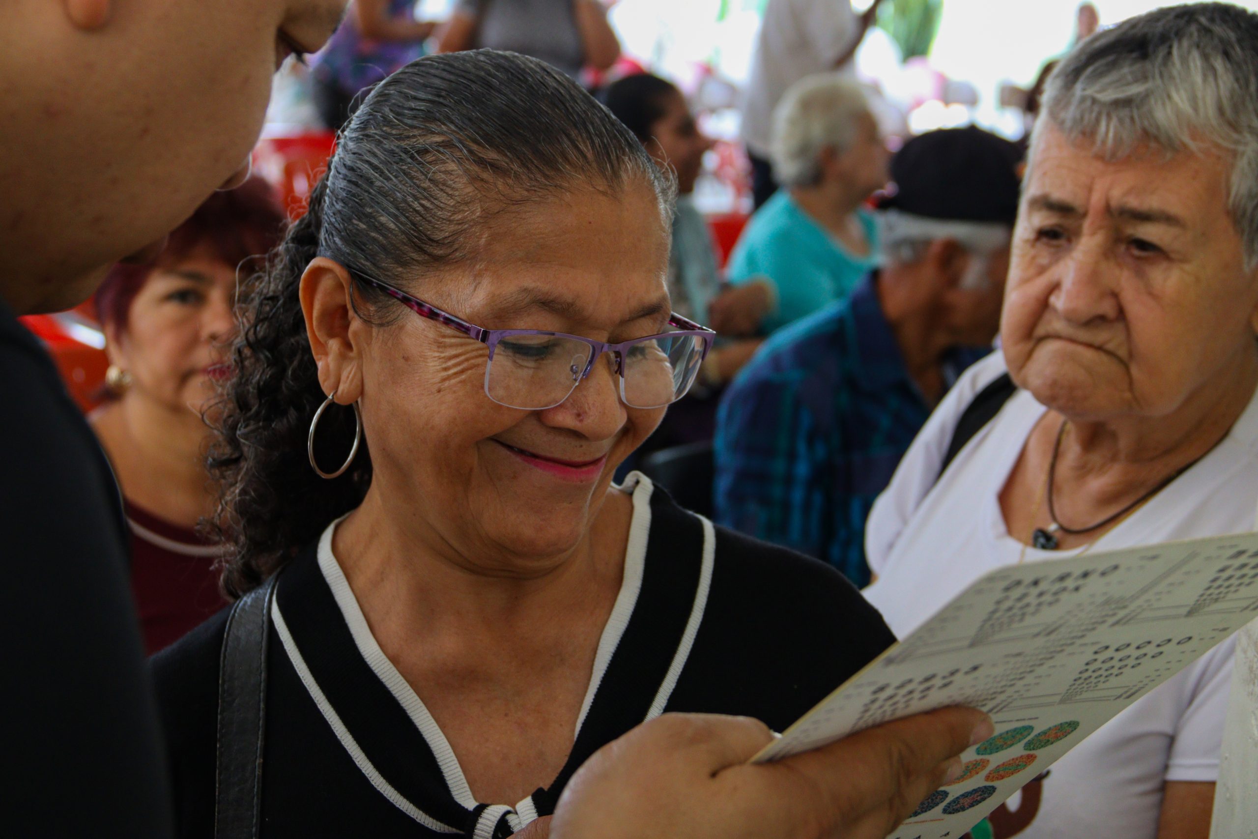 Gafas y prótesis dentales para 250 copacabanenses, el regalo de la Alcaldía en Navidad