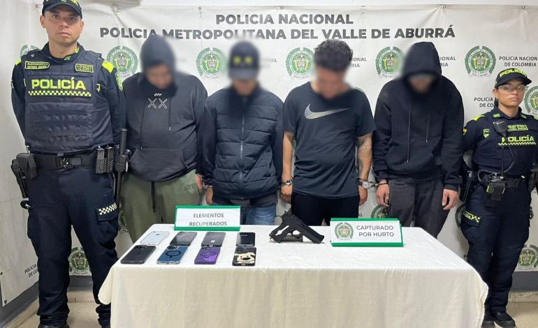 Duro golpe contra los ladrones que tendrían azotado a Laureles, Medellín: cuatro capturados
