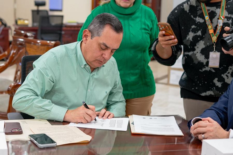 Envigado suscribe declaración internacional que posiciona a la familia como eje de las políticas públicas