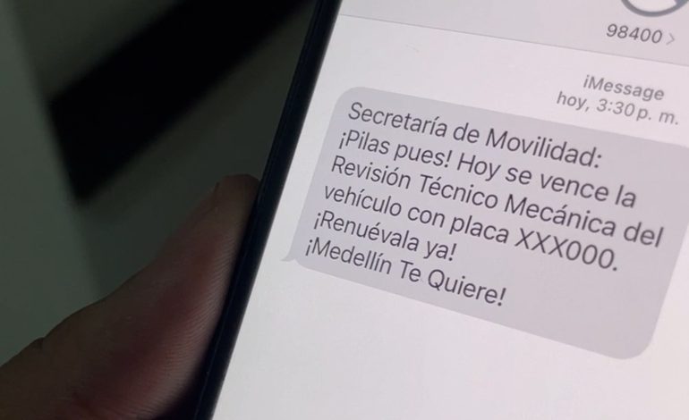Secretaría de Movilidad de Medellín pide a los conductores que actualicen datos en el Runt para evitar multas por Soat y Técnico-mecánica