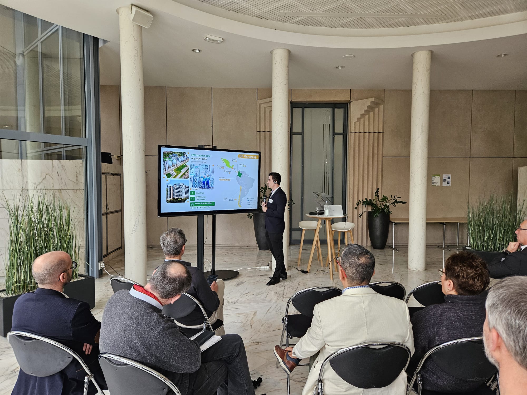 Cooperación de Agencia Francesa para el Desarrollo fortalece a EPM para modernizar redes