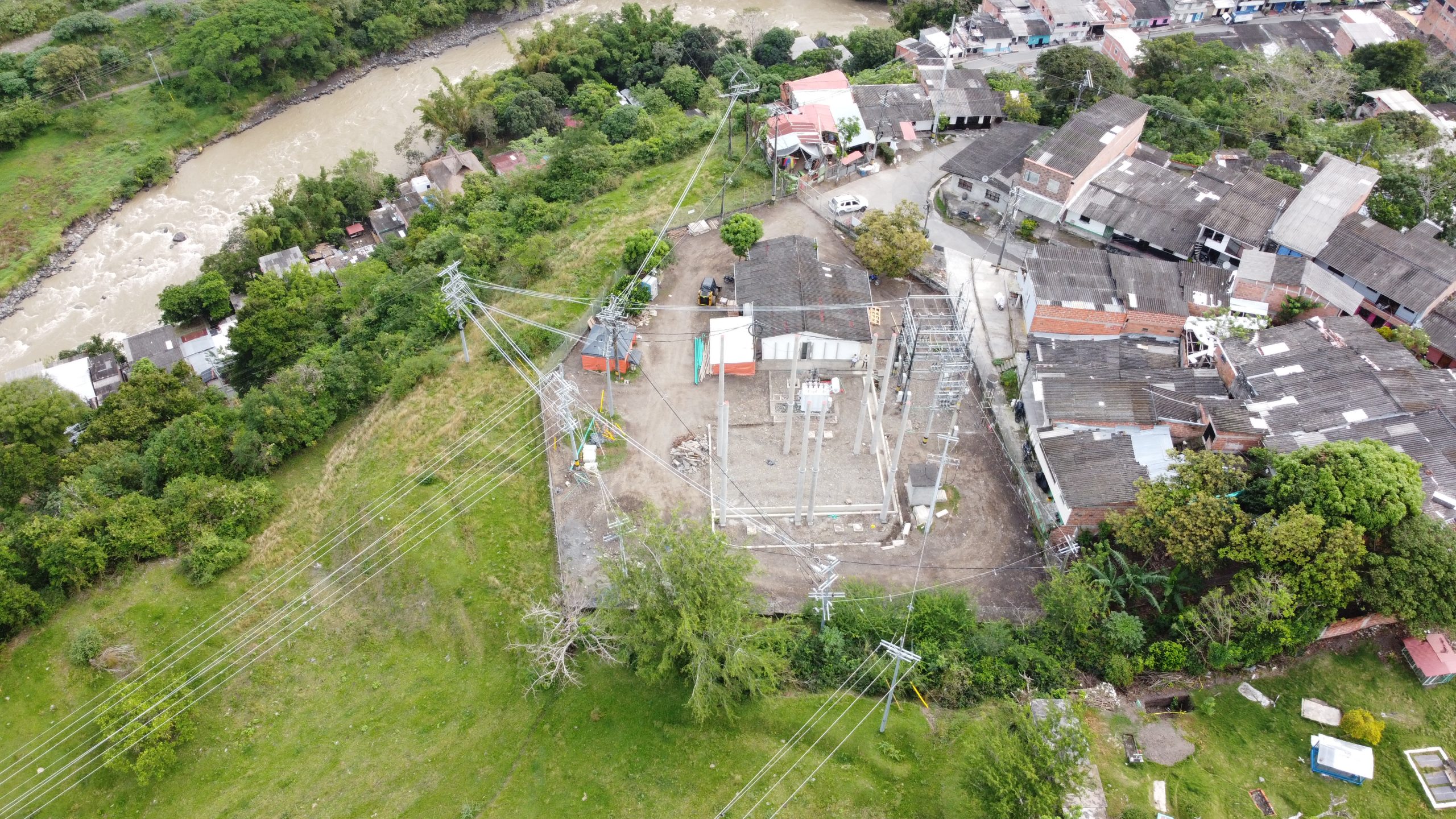 Más de 27.000 usuarios en Antioquia mejoran su servicio de energía tras modernización de subestaciones de EPM