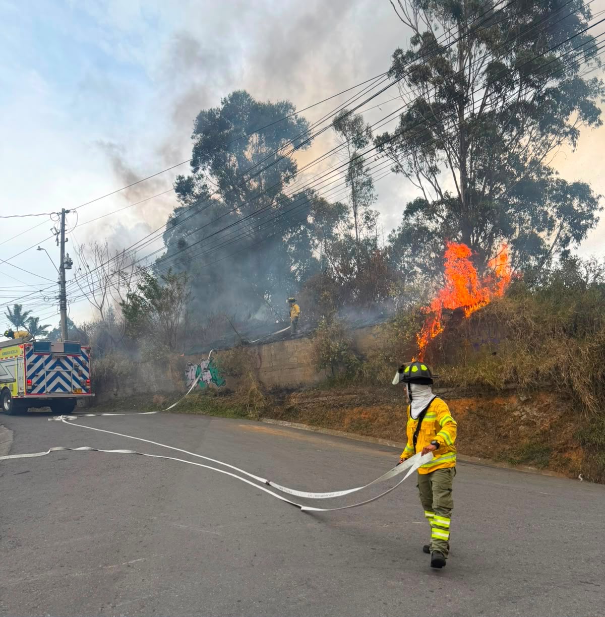 Ante la temporada de menos lluvias en Medellín, autoridades ya cuentan con plan de contingencia contra incendios forestales y otras emergencias