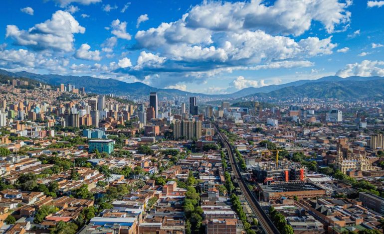 Medellín recibe reconocimiento internacional por su modelo de legado