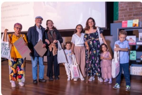 Comfama reconoce a 25 lectores de sus bibliotecas