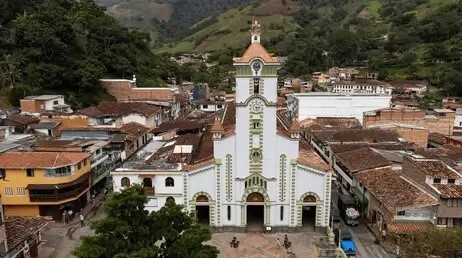 Un muerto y ocho heridos deja accidente en Salgar