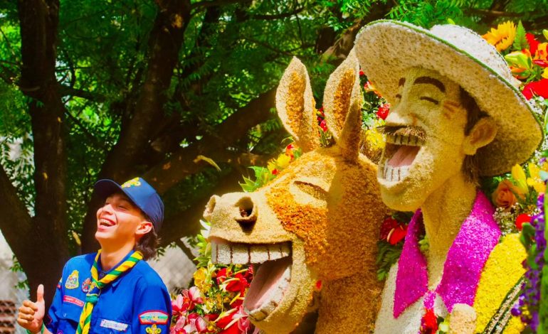 Medellín vuelve a florecer con su majestuoso Desfile de Silleteros