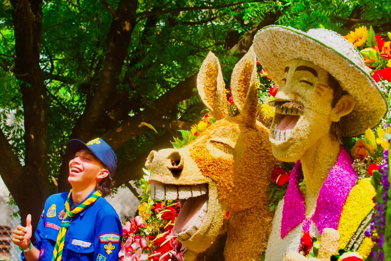 Medellín vuelve a florecer con su majestuoso Desfile de Silleteros