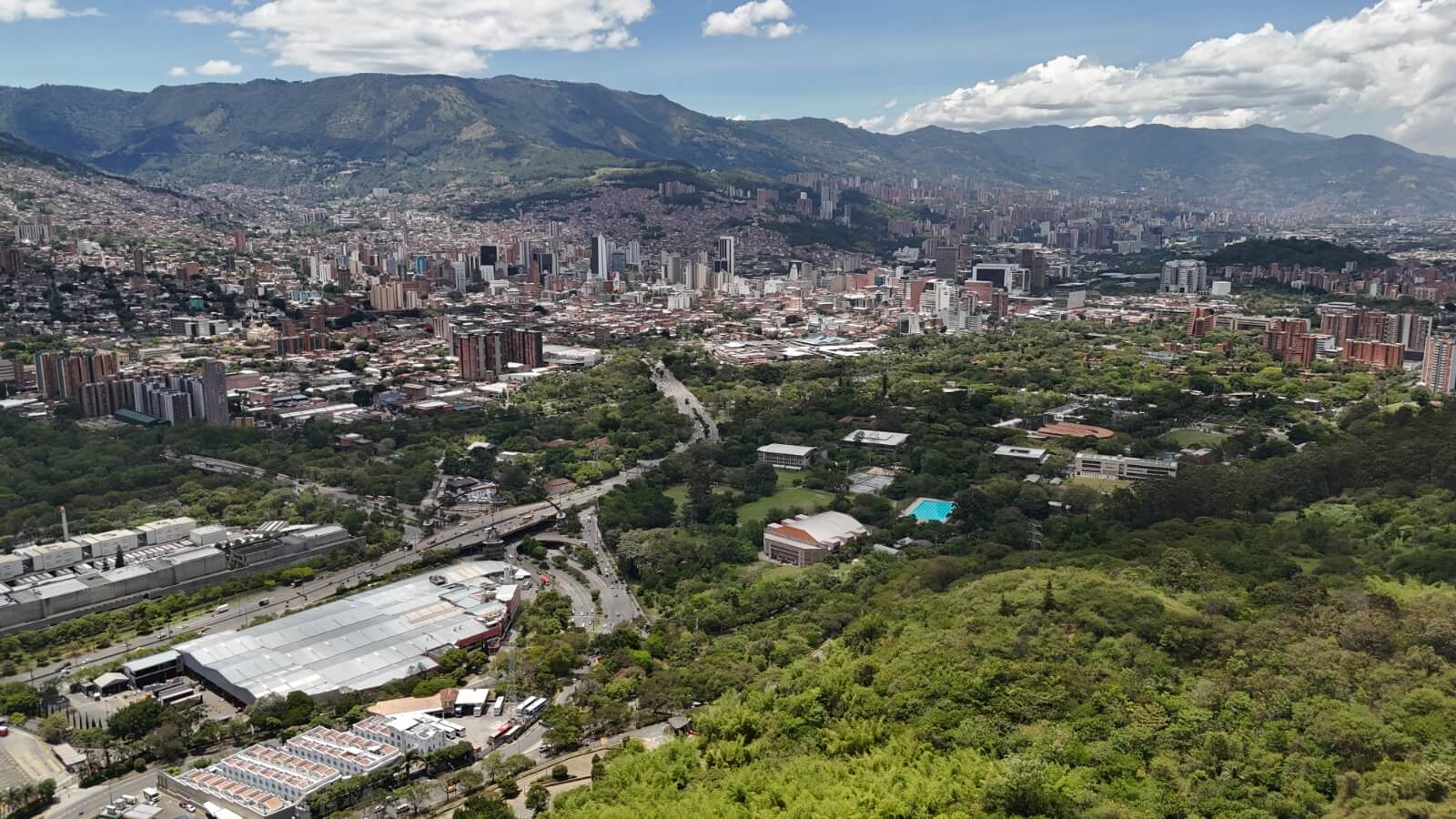 Medellín llega a Climate Week con 197.000 árboles