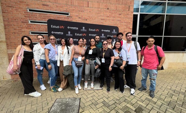 Medellín suma 818 graduados con formación en tecnología
