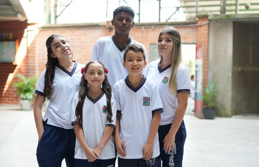 Abren matrículas para 2027 en colegios oficiales de Envigado