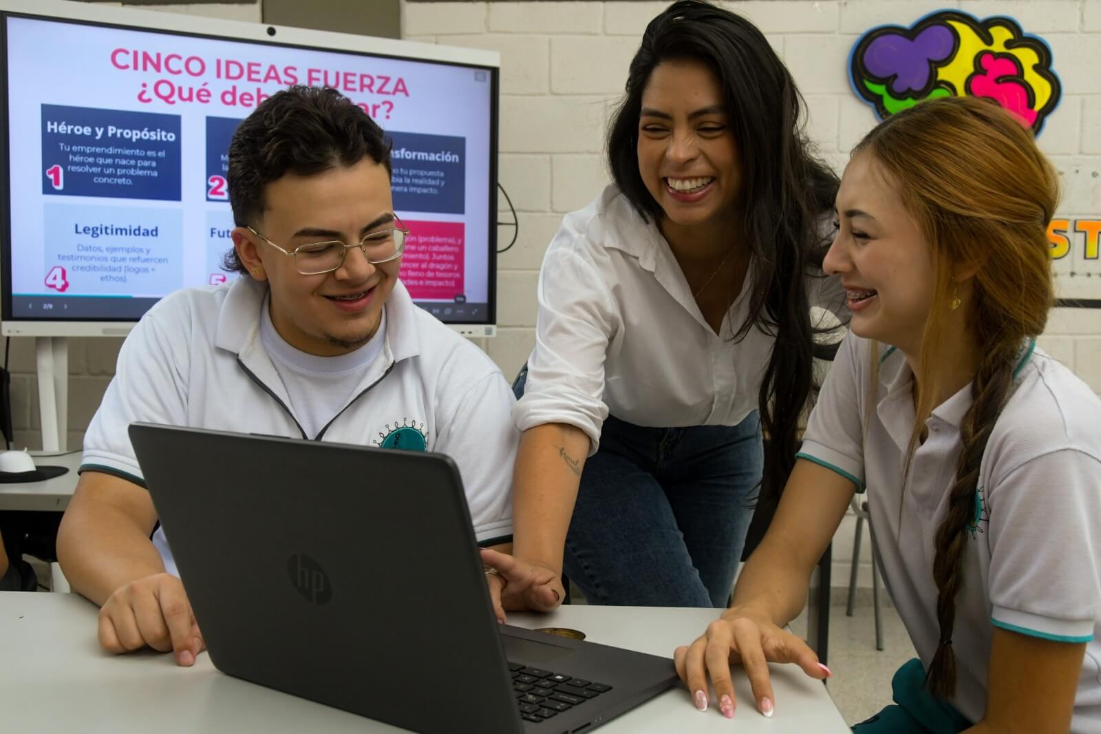 Medellín impulsa medias técnicas con enfoque digital