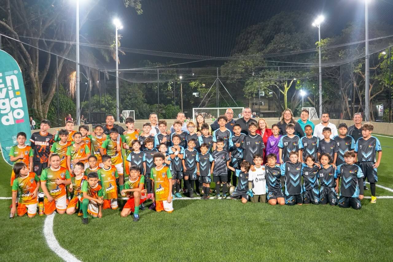 Nuevas canchas sintéticas de Milán impulsan el deporte en Envigado