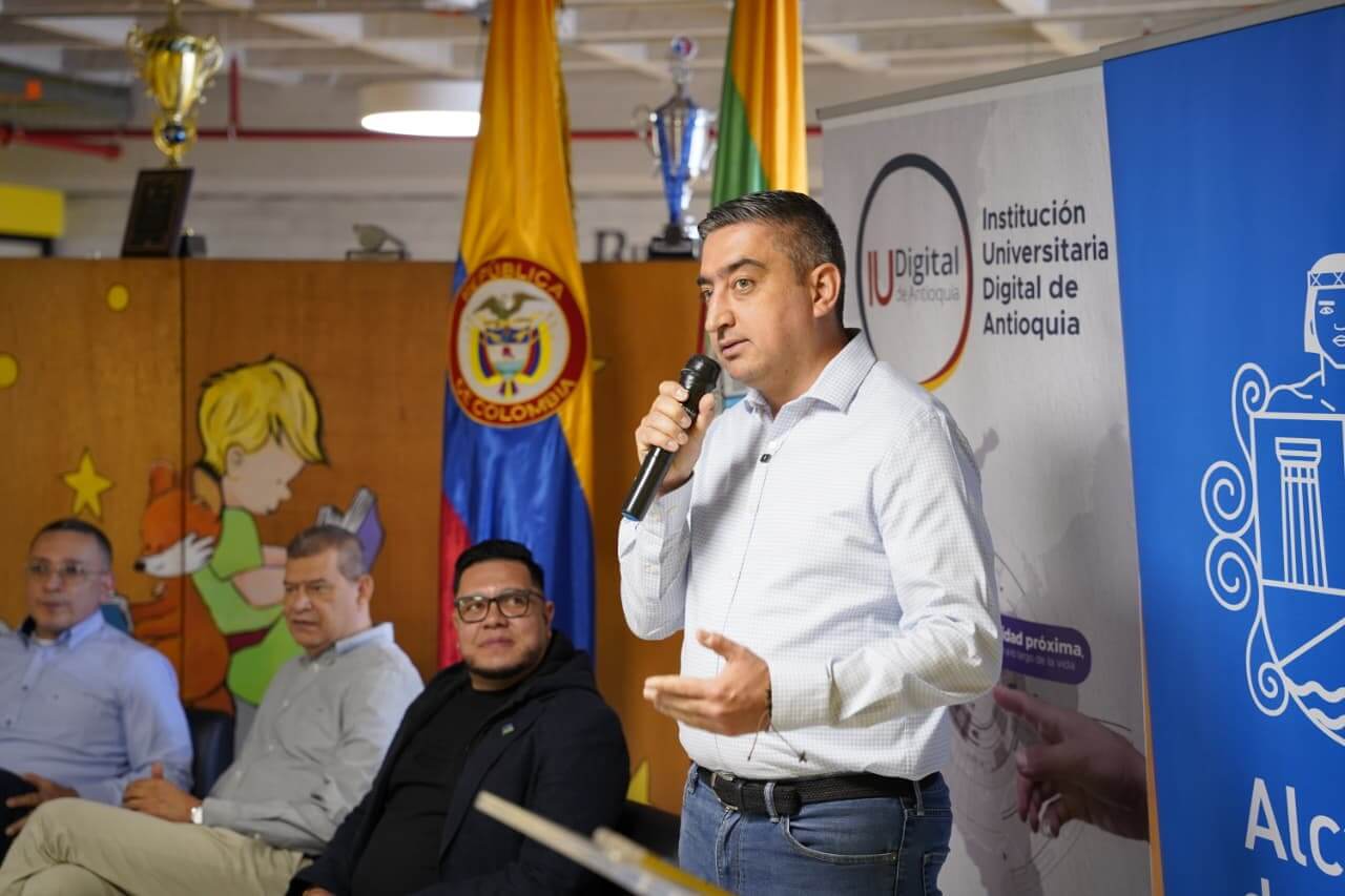 Itagüí abre dos nuevos espacios gratuitos para acercar a jóvenes a la universidad